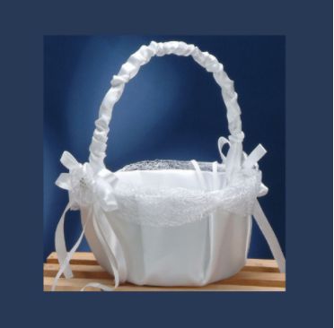 6x8'' WHITE LACE FLOWER GIRL BASKET