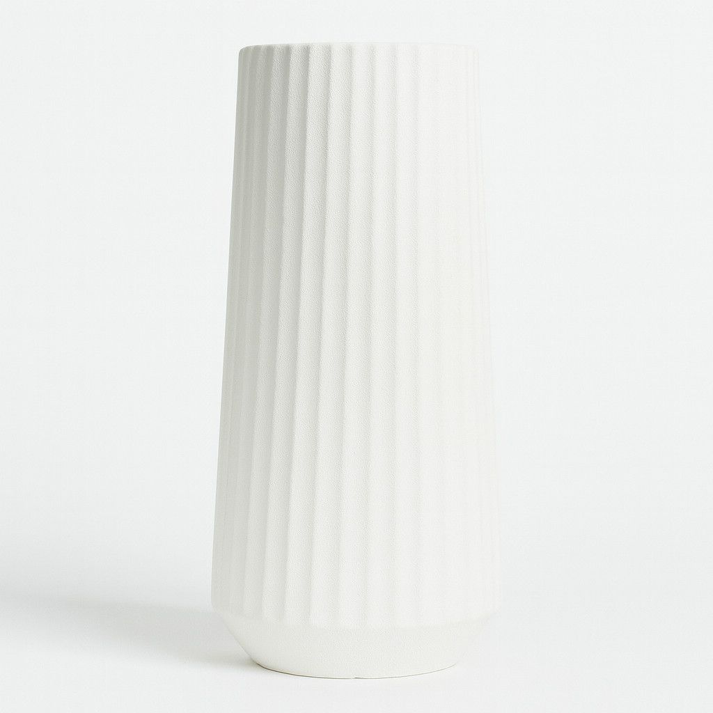 30"h x 17.25" FIBERGLASS VASE WHITE