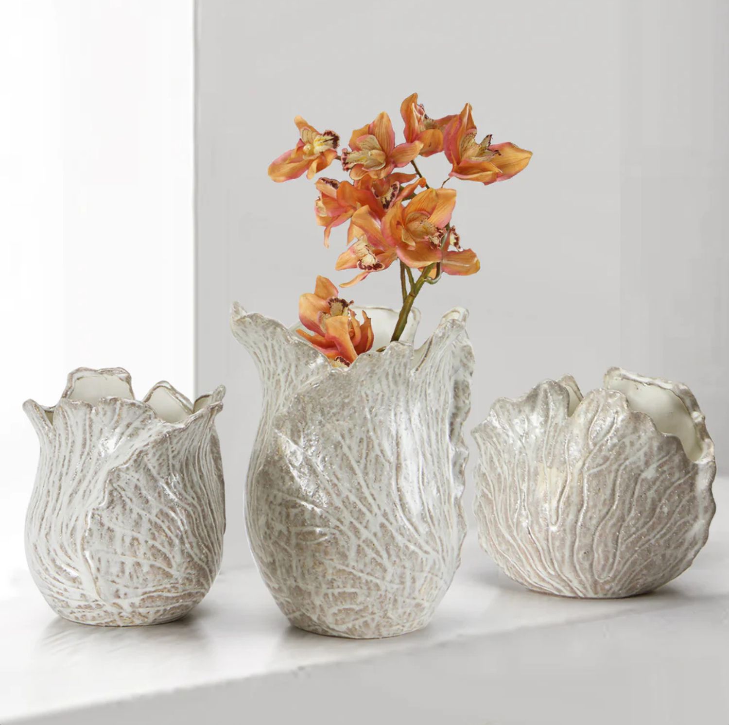 BEIGE CERAMIC OVAL ESSENCE VASE/POT, Size: 7"H X 8" X 4.75" (sku- CCV42)