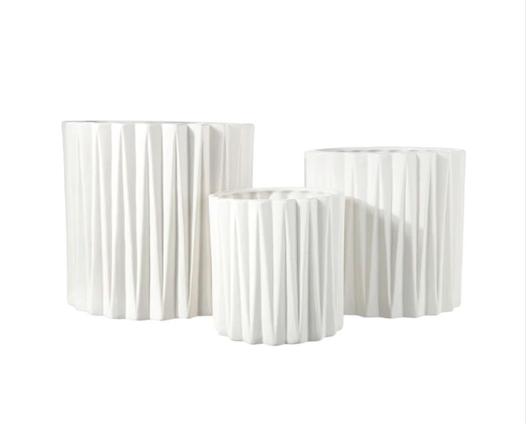 6” X 6” MEDIUM WHITE CERAMIC CYLINDER WITH VERTICAL EMBOSSED