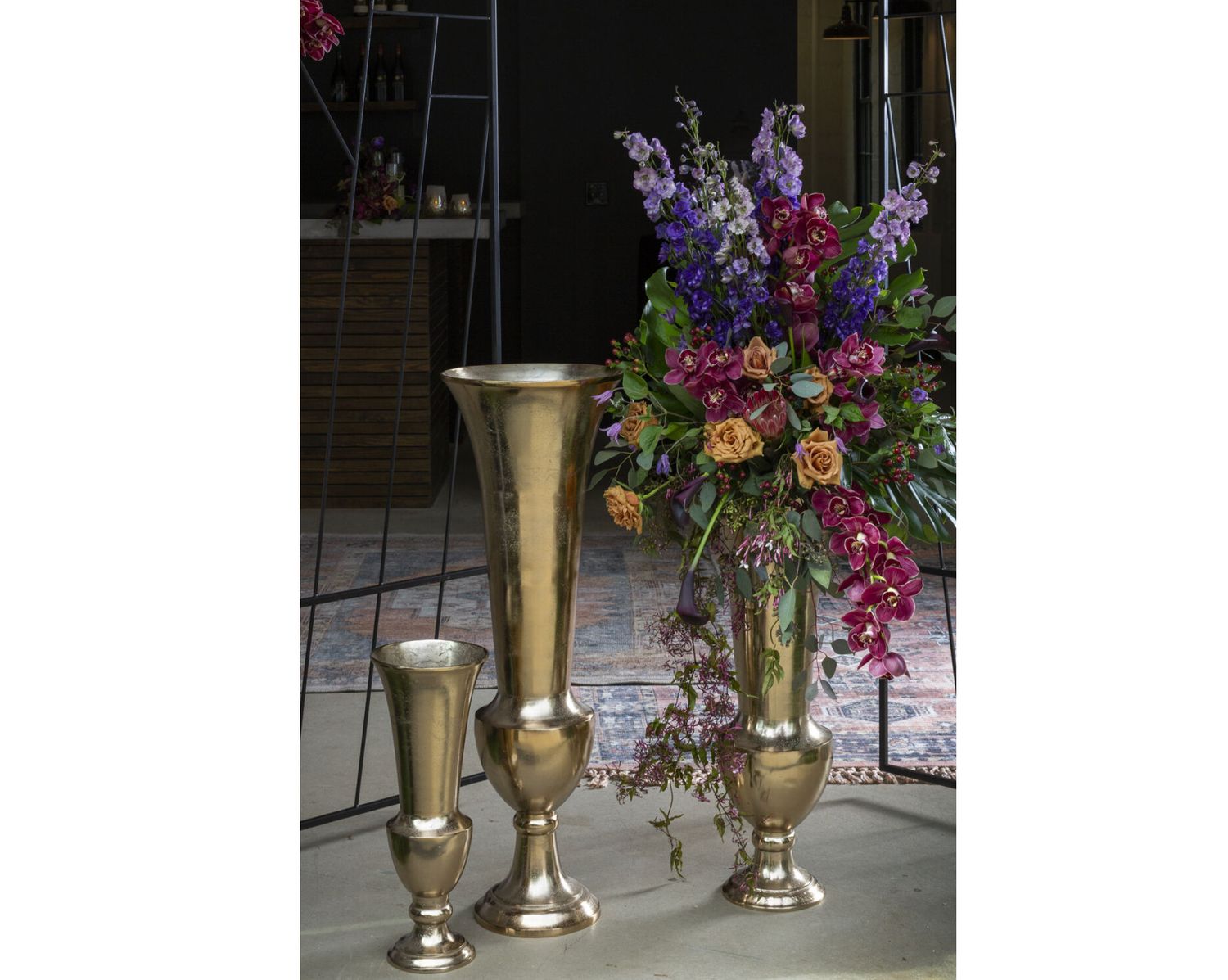 CHAMPAGNE METAL RIELA TRUMPET VASE