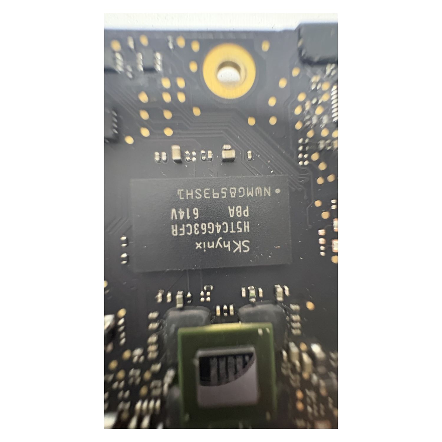 Apple MacBook Logic Board Motherboard Bottom PCB Repair - For Parts / Not Working — photo 5