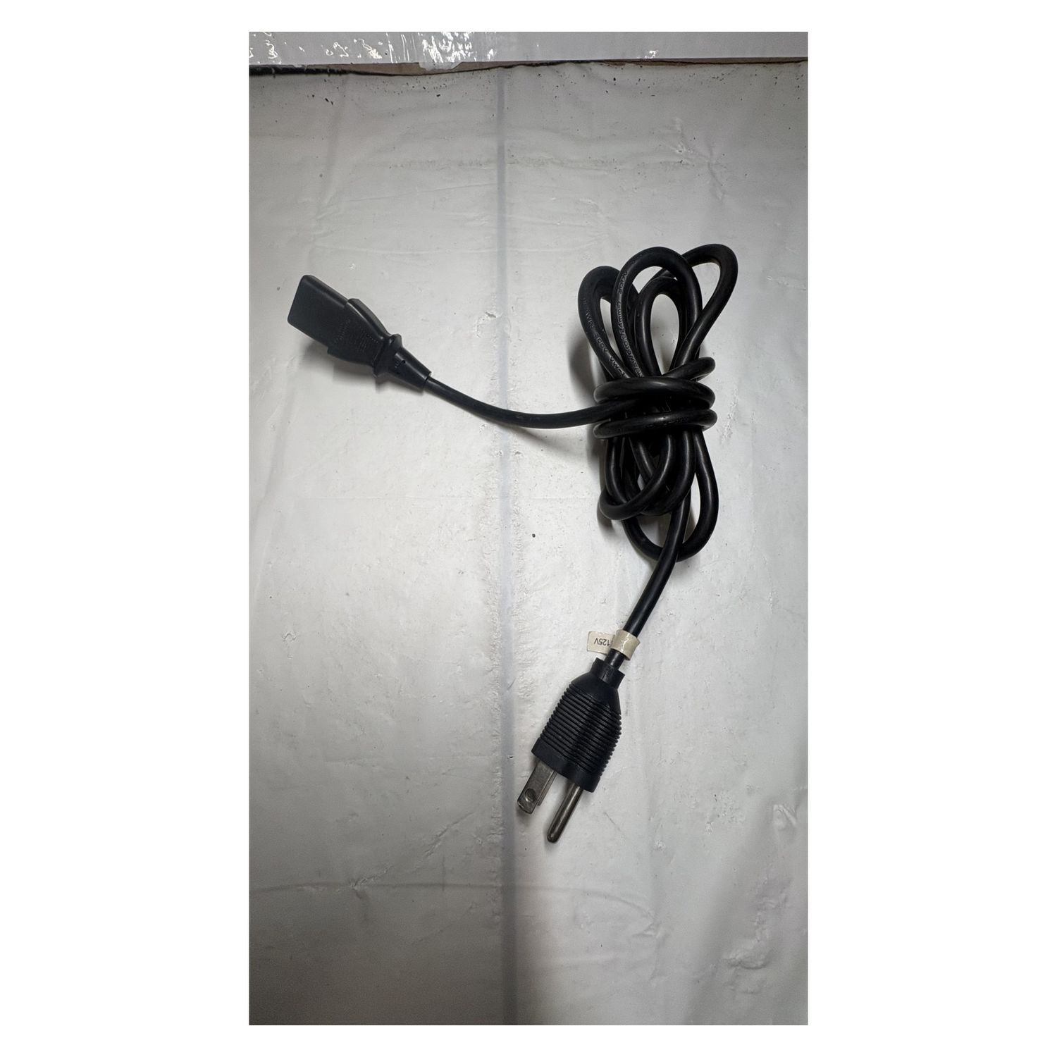 2-Prong AC Power Cord IEC C7 NEMA 1-15P Figure 8 Power Cable — photo 2