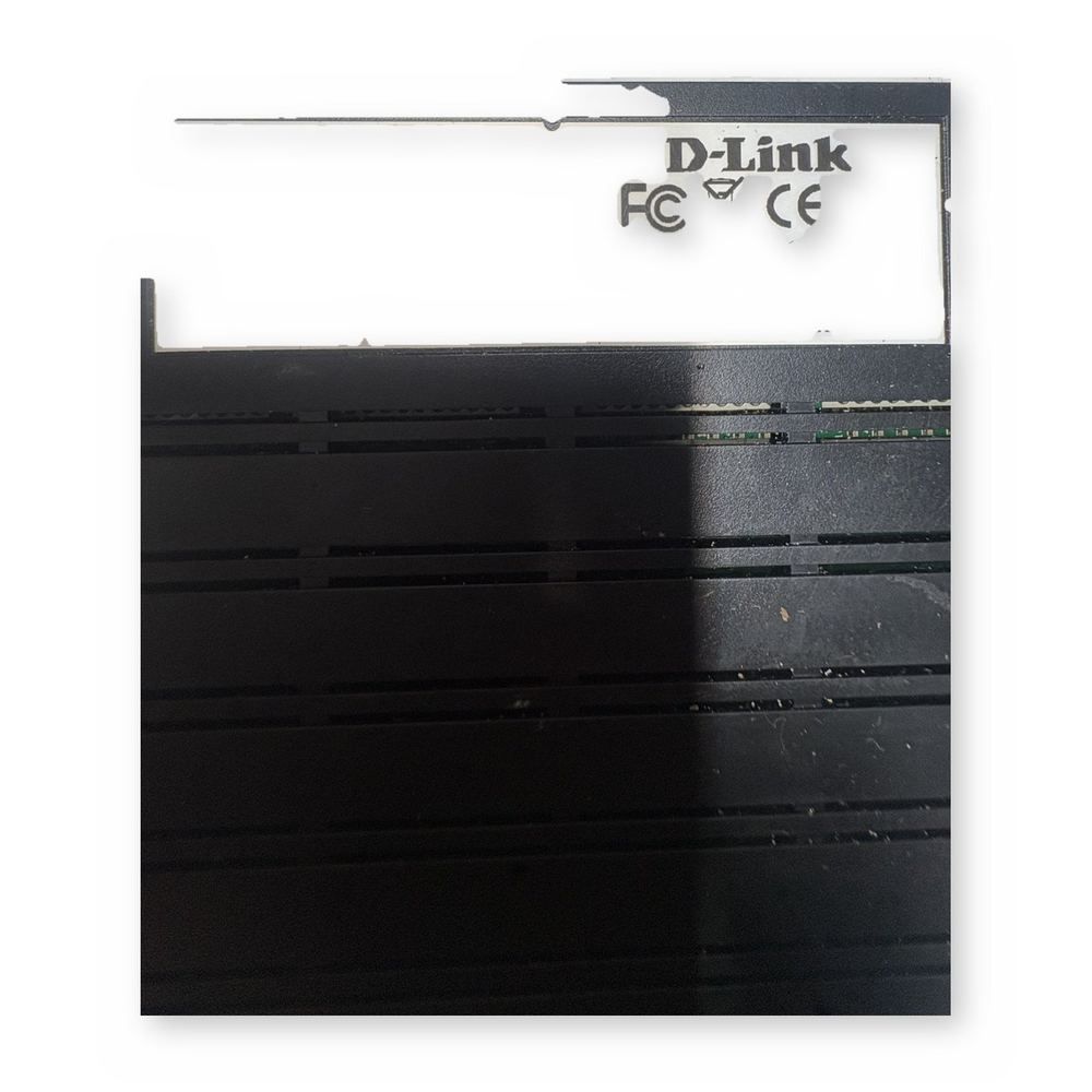 D-Link dlinkgreen 8-Port Ethernet Network Switch 10/100 Unmanaged — photo 1