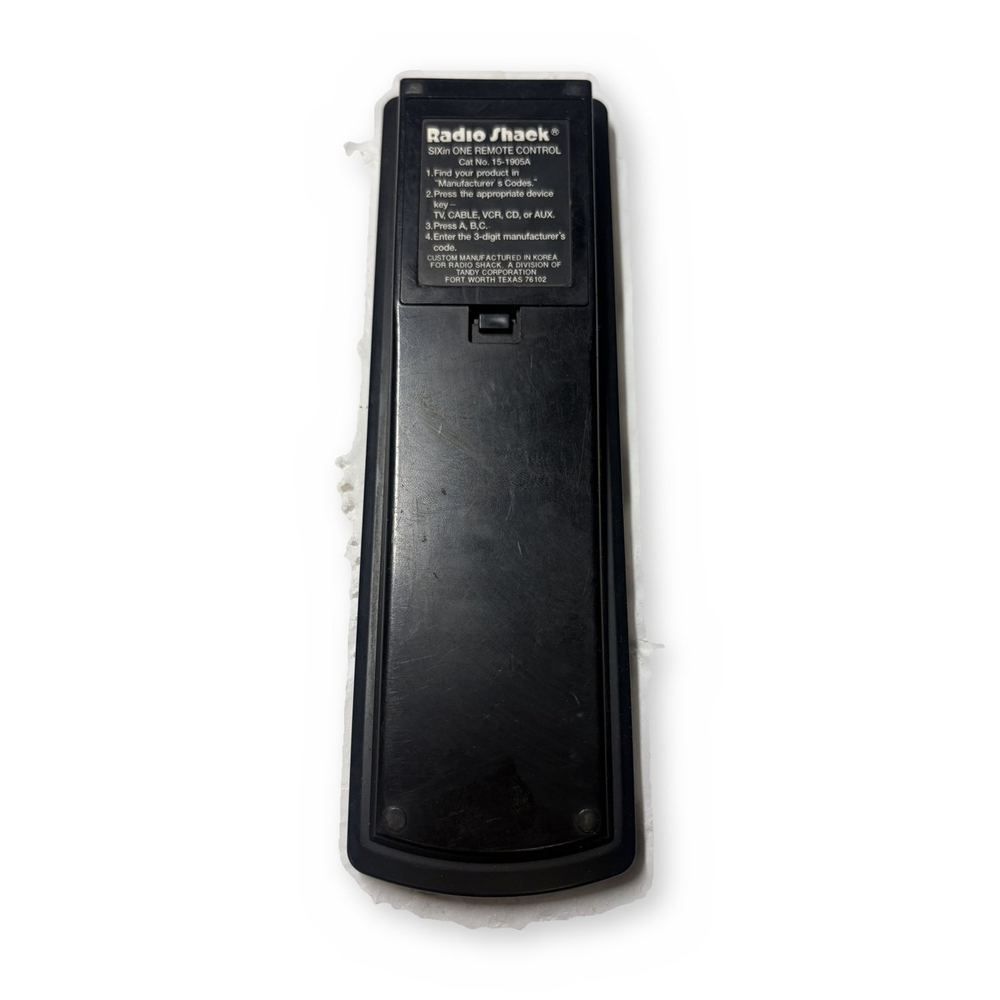 Radio Shack Six-In-One A/V Remote Control Universal Vintage — photo 1