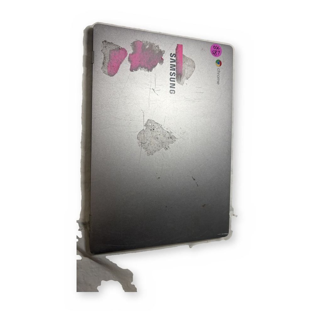 Samsung Chromebook 11.6in Silver Broken Charging Port - /Repair - For Parts / Not Working — photo 1