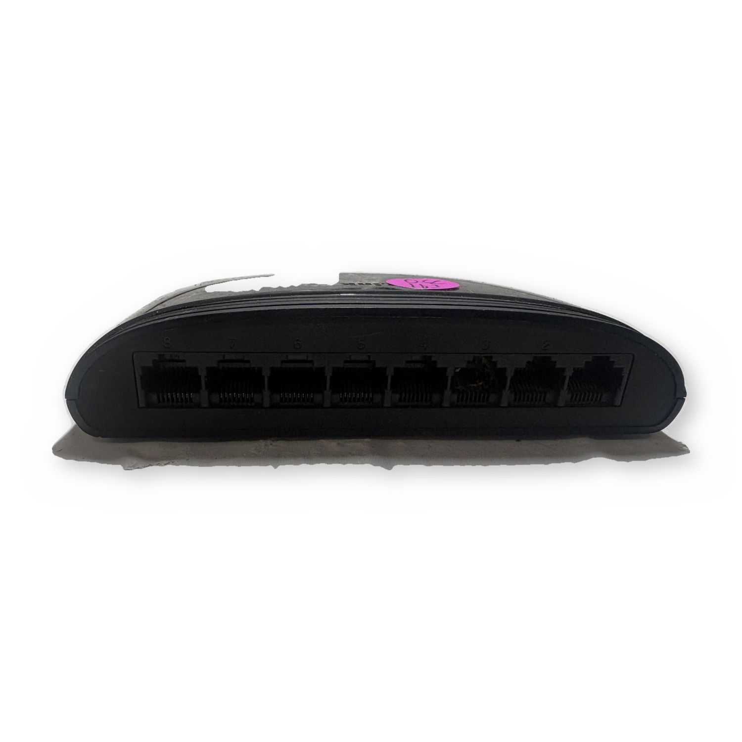 D-Link 8-Port 10/100 Fast Ethernet Network Switch Unmanaged Scratched — photo 4
