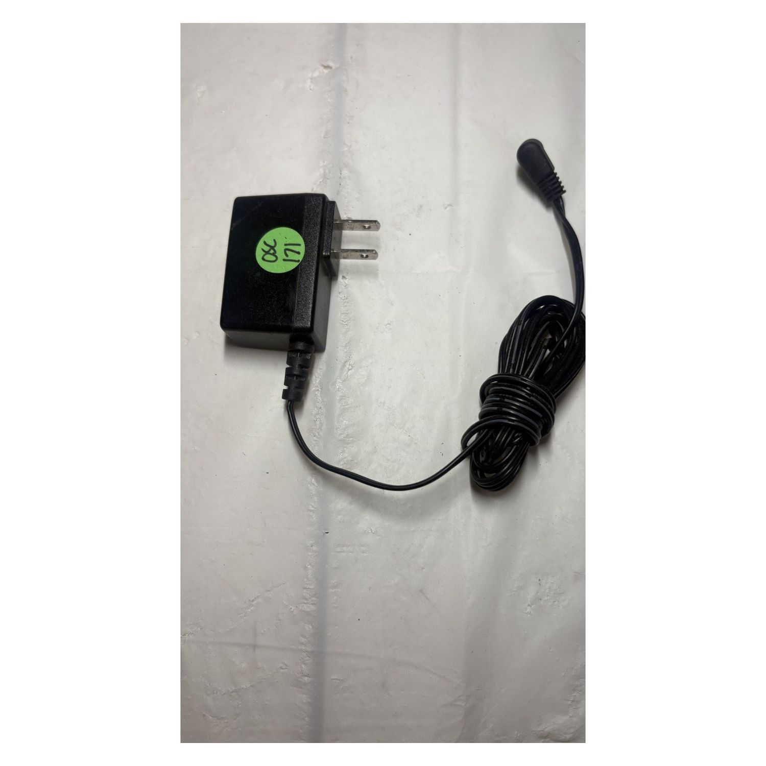 Universal AC DC Power Adapter Wall Charger Barrel Connector — photo 3