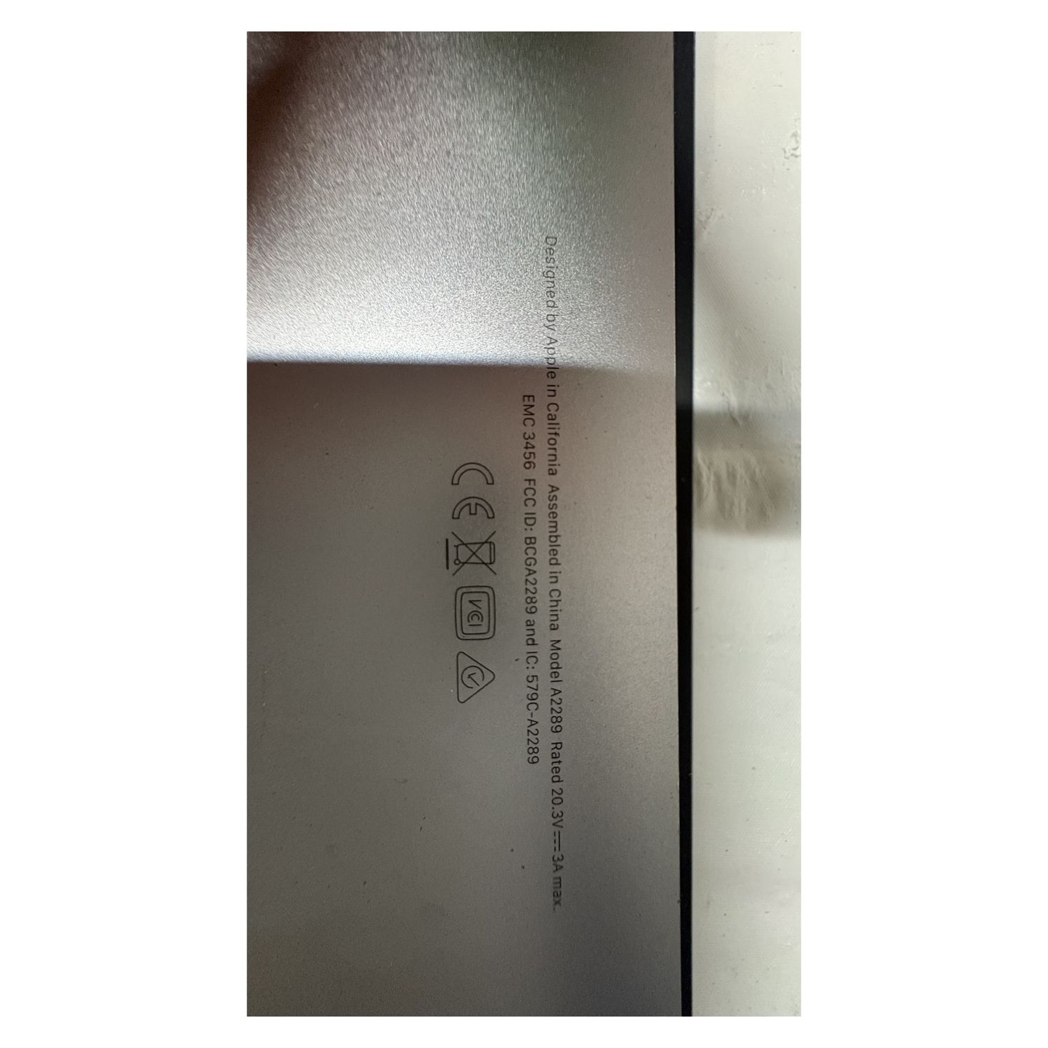 Apple MacBook Pro 13 A2289 2020 Intel Not Working - For Parts / Not Working — photo 3