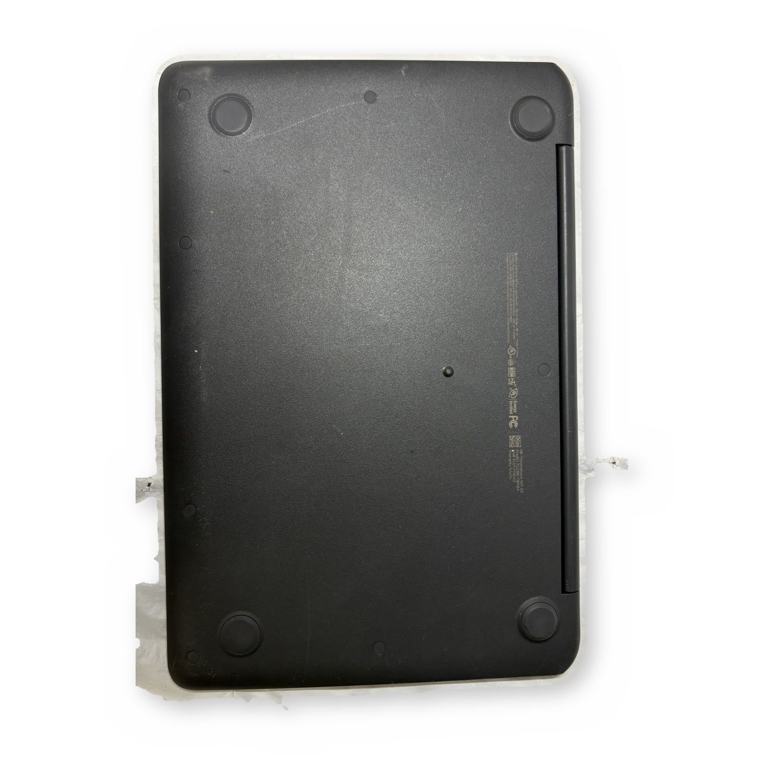 HP Chromebook 14A G5 14in Boots ON Cracked Screen AMD - /Repair - For Parts / Not Working — photo 3