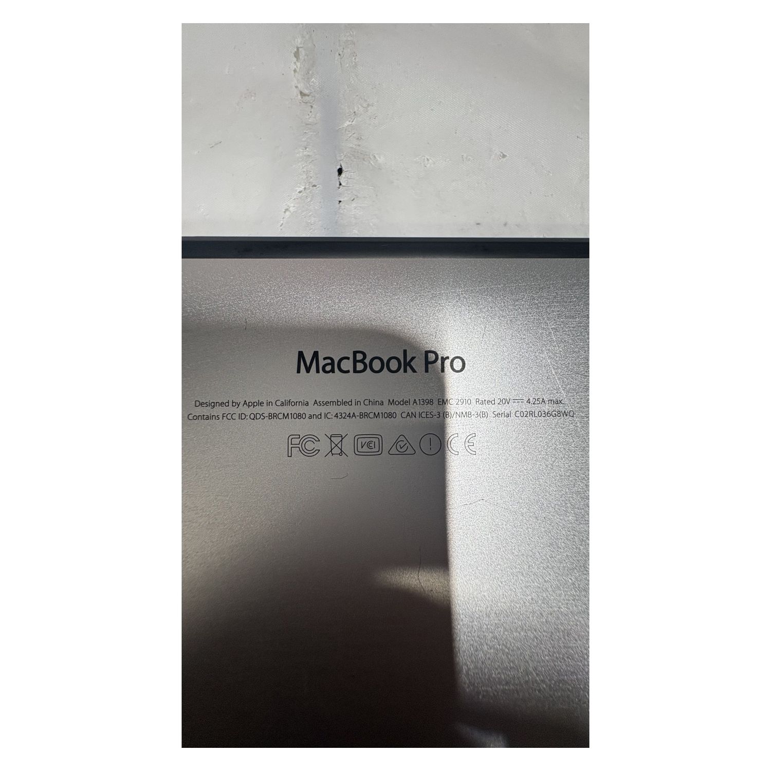 Apple MacBook Pro 15 Retina A1398 Not Working Silver - For Parts / Not Working — photo 4