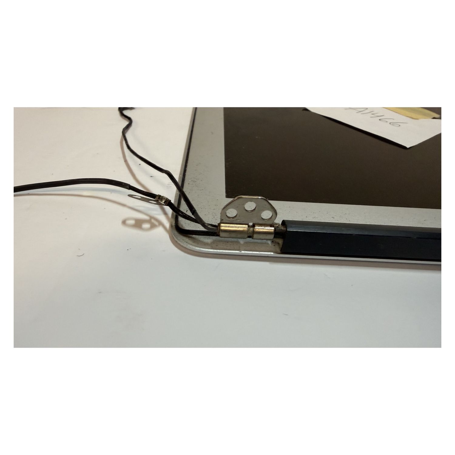 Apple MacBook Air 13.3" A1466 LCD Screen Display Assembly - Working — photo 3