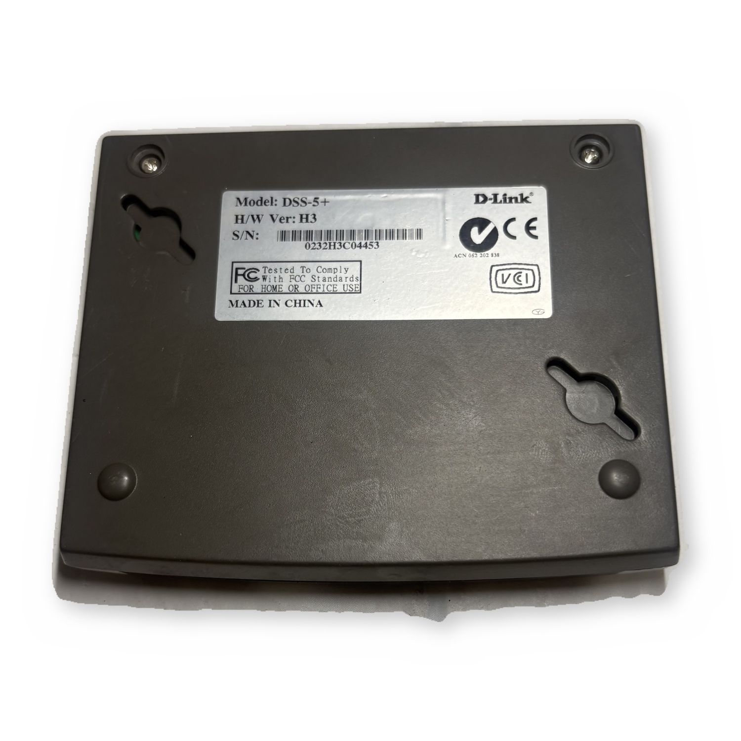 D-Link DSS-5+ 5-Port 10/100 Fast Ethernet Network Switch Desktop — photo 2