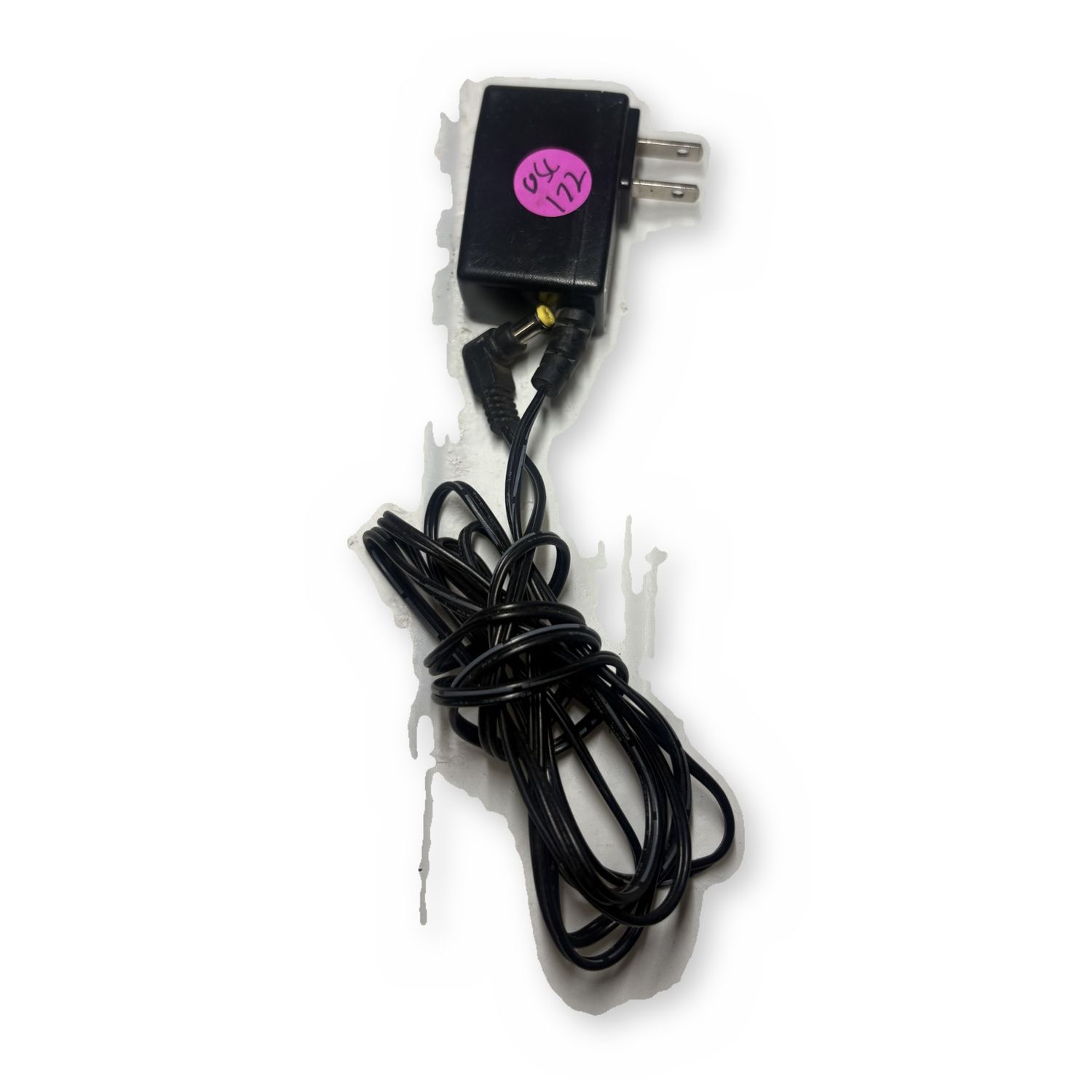 Small AC DC Power Adapter Wall Charger Yellow-Tip Barrel Connector — photo 2