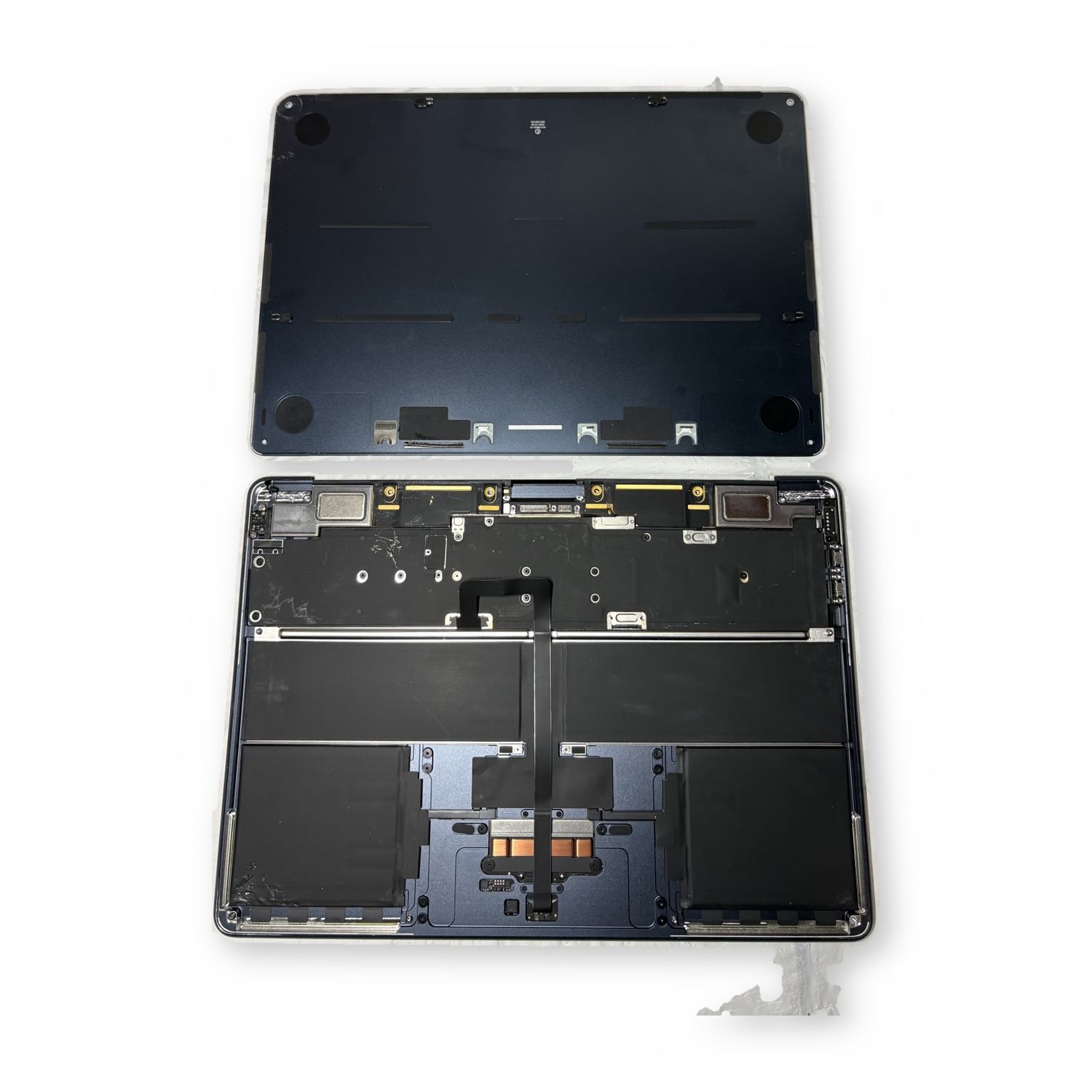 MacBook Air 13in M2 2022 A2681 Top Case Keyboard Midnight - Opened - For Parts / Not Working — photo 3