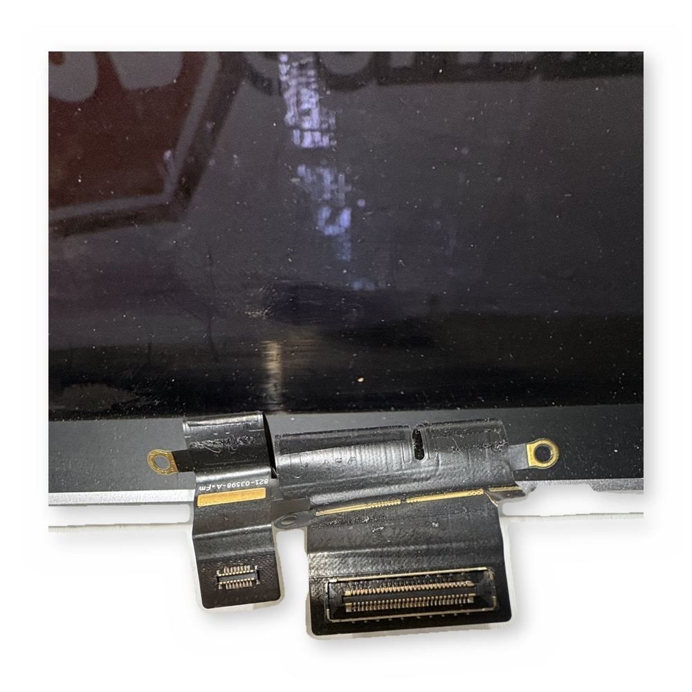 MacBook Pro 13in Retina Display Assembly Space Gray CRACKED - For Parts / Not Working — photo 1