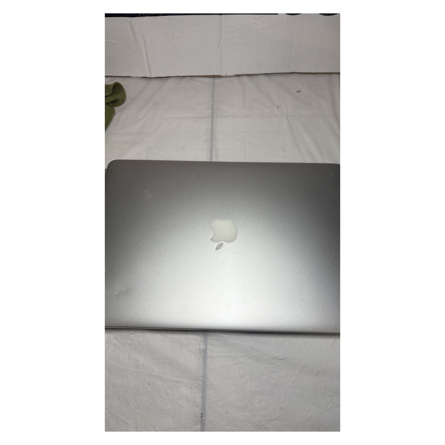 Apple MacBook Pro 15 Retina Not Working Silver 2015-2016 - For Parts / Not Working — photo 2