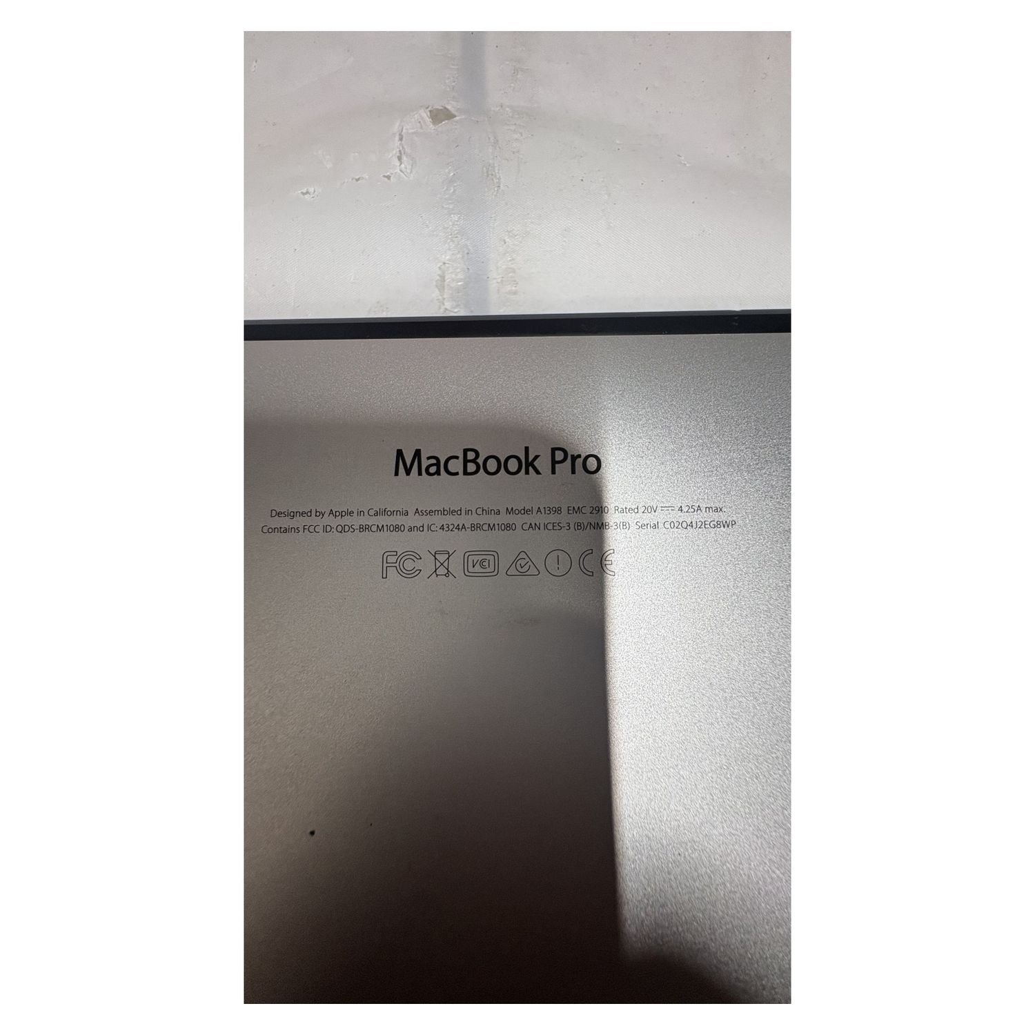 Apple MacBook Pro 15 Retina Not Working Silver 2015-2016 - For Parts / Not Working — photo 4