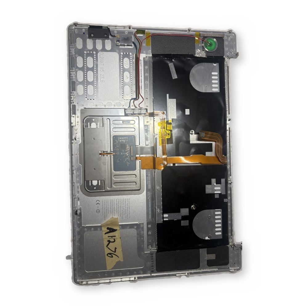 Apple MacBook Pro 15in A1226 Top Case Palmrest US Keyboard 2007 EMC 2136 — photo 1