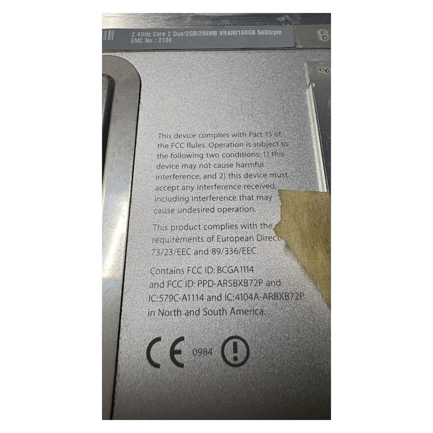 Apple MacBook Pro 15in A1226 Top Case Palmrest US Keyboard 2007 EMC 2136 — photo 3
