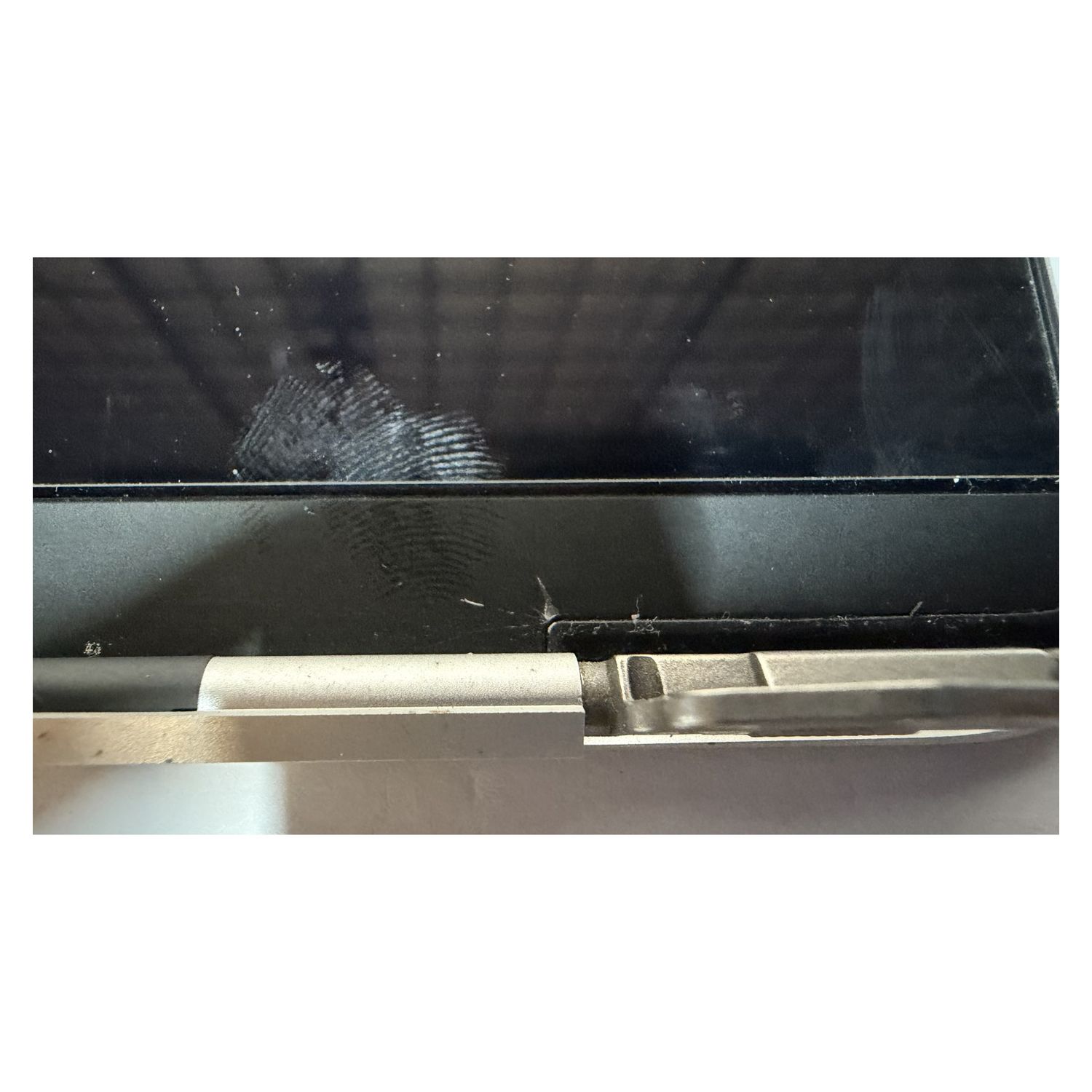 Apple MacBook Pro 13" Retina Display Assembly Silver 2016+ - For Parts / Not Working — photo 3