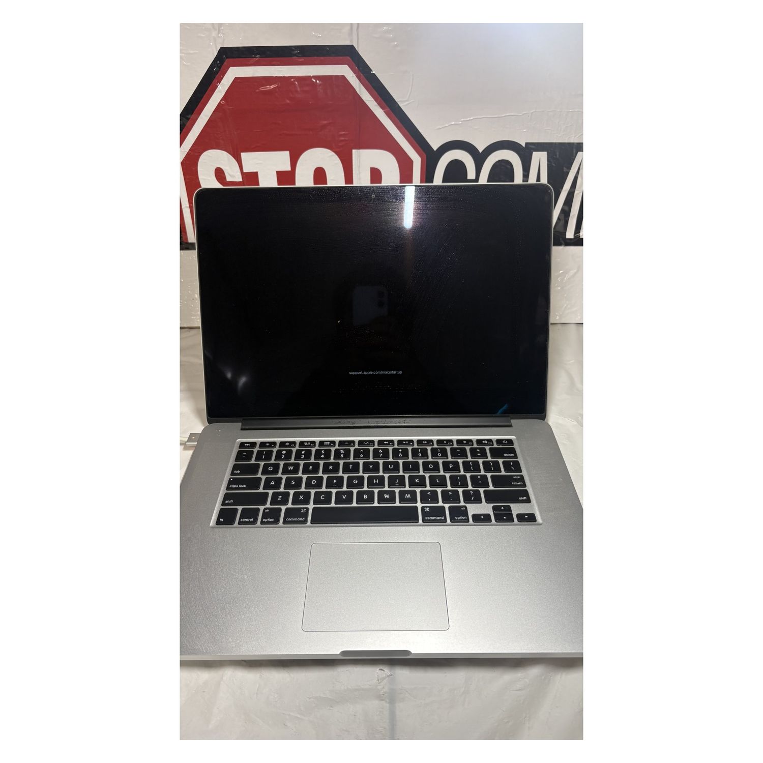 Apple MacBook Pro 15 Retina A1398 For Parts Not Working Boot Error AS-IS — photo 1