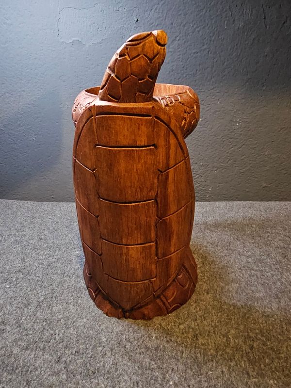 Stojak na butelkę żółw