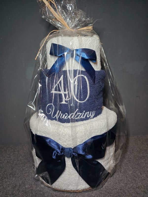 Tort z ręczników 40 urodziny