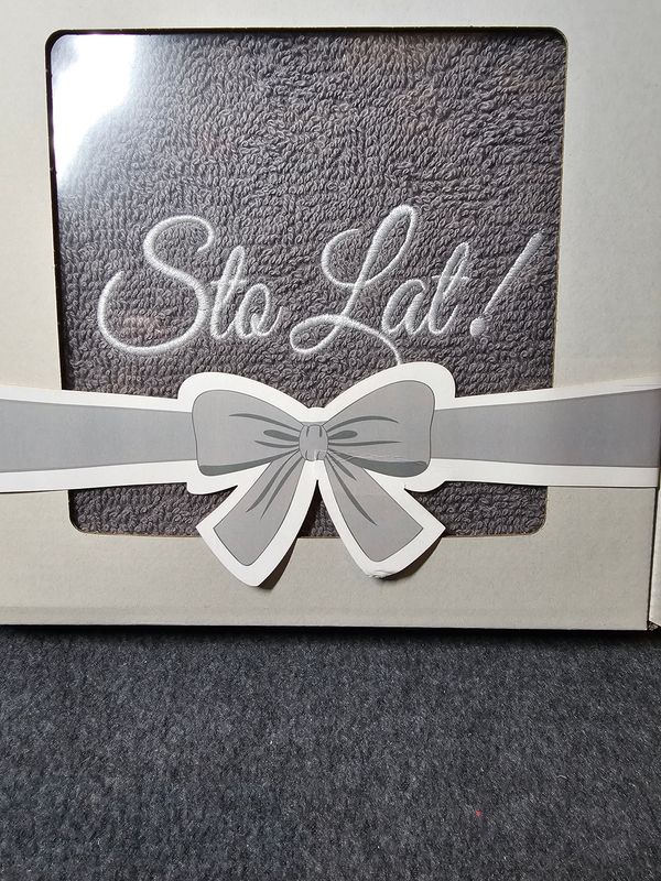 Ręcznik z haftem Sto lat