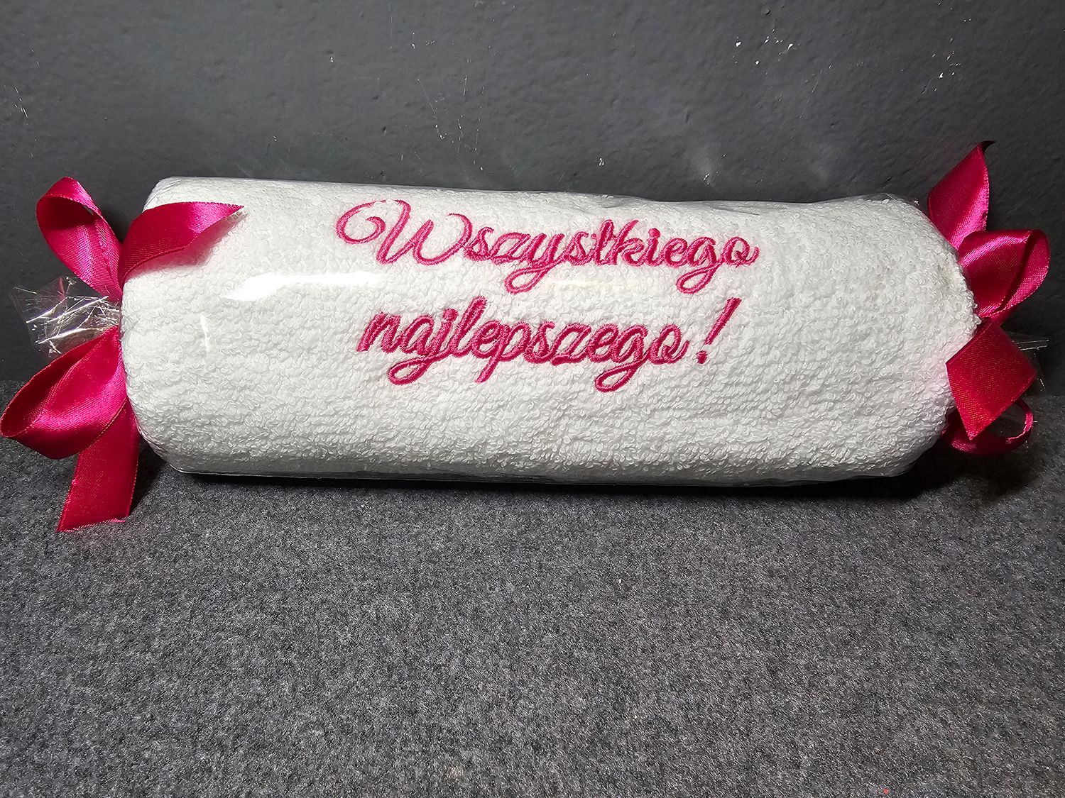 Ręcznik z haftem Wszystkiego najlepszego