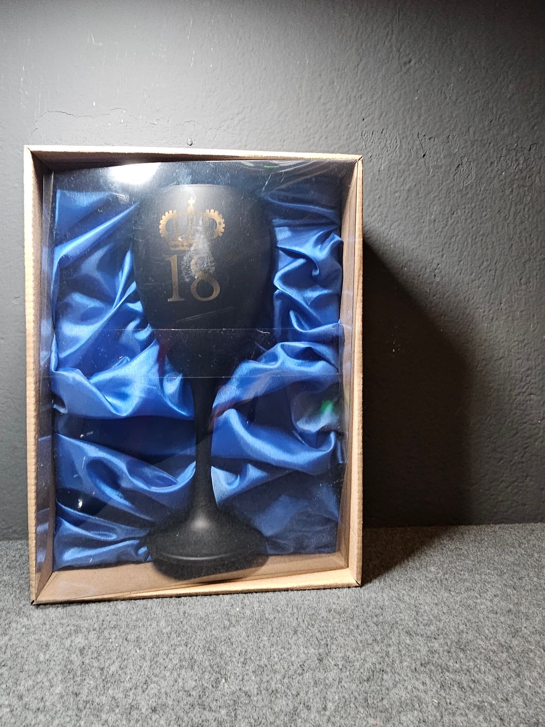 Kieliszek do wina 18te urodziny