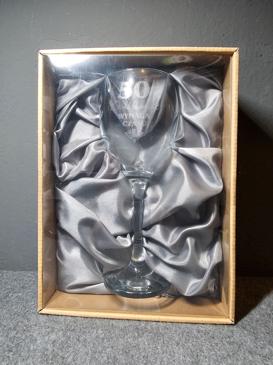 Kieliszek do wina 50te urodziny