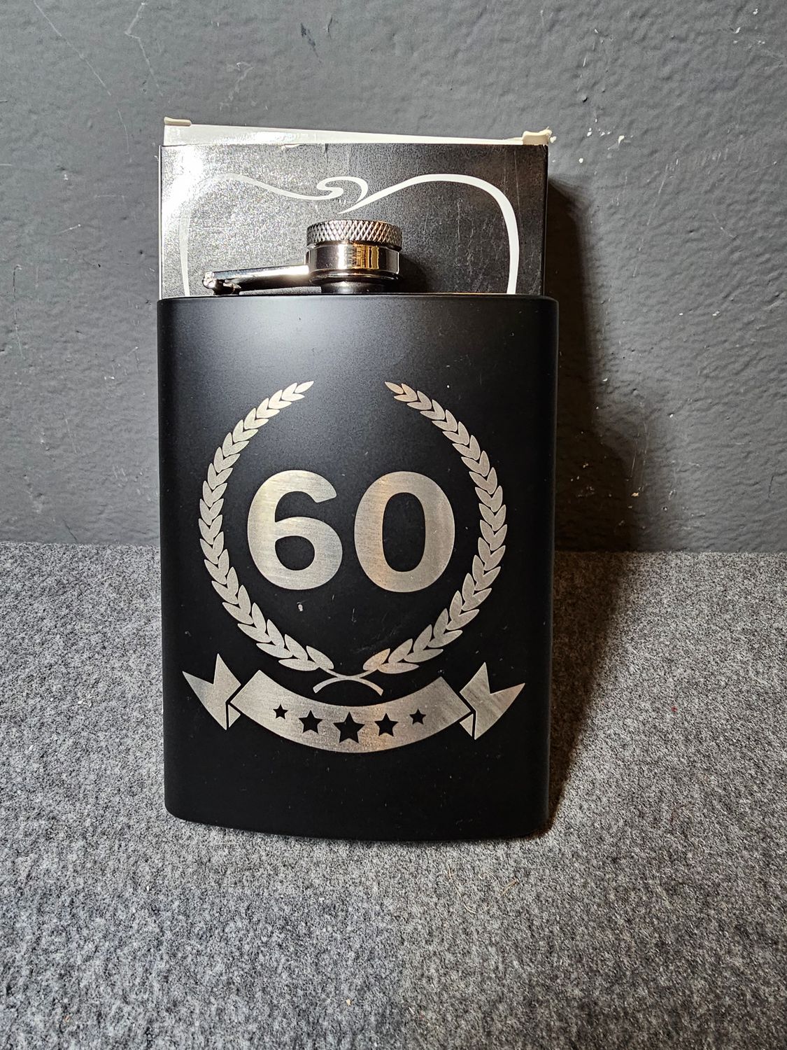 Piersiówka na 60te urodziny