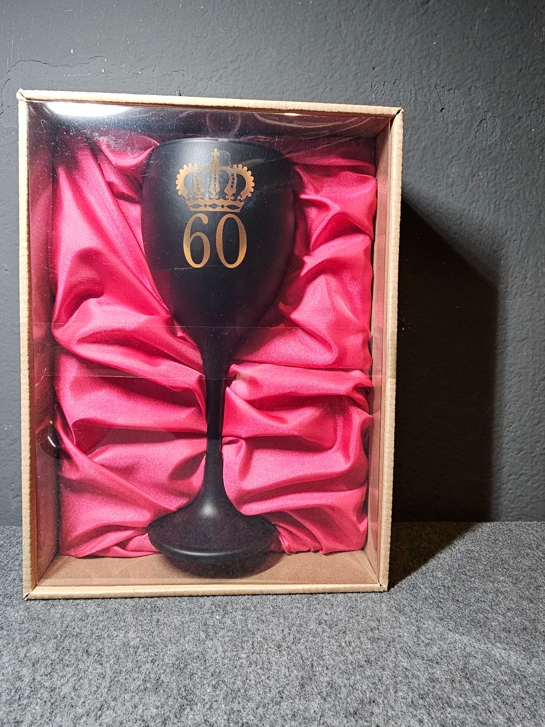 Kieliszek czarny 60te urodziny