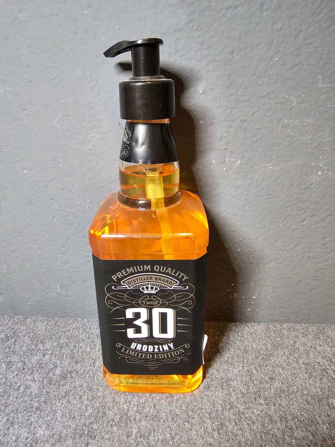 Mydło w płynie 30 urodziny