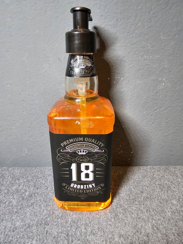 Mydło w płynie 18 urodziny