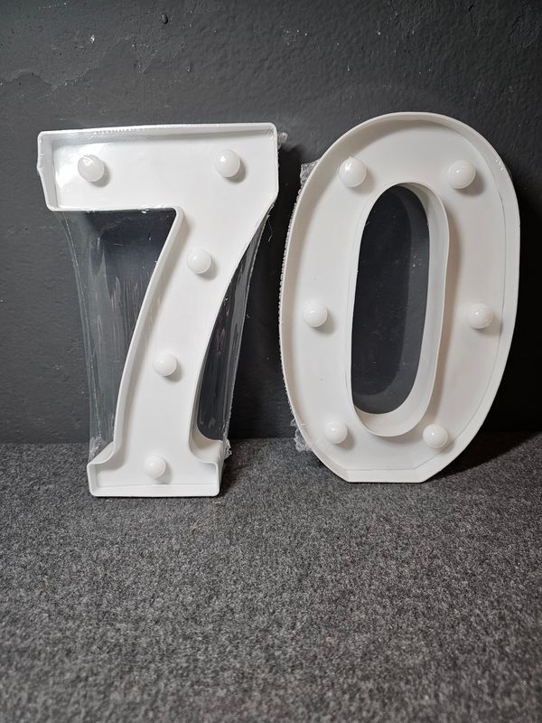 Cyfry LED 70 urodziny