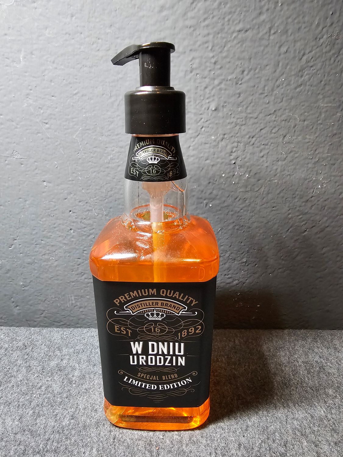 Mydło w płynie z dozownikiem