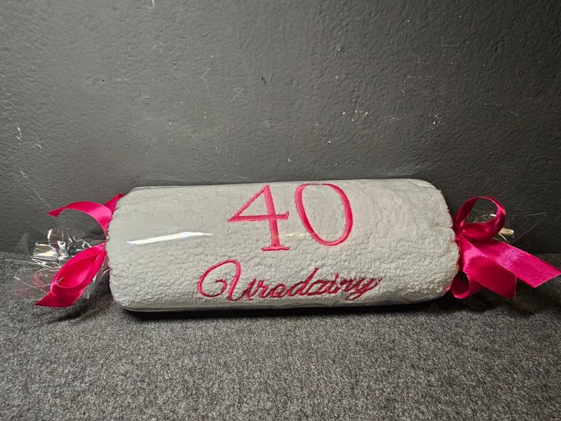 Ręcznik z haftem 40 urodziny