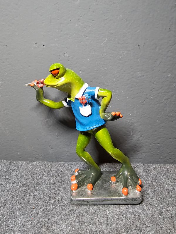 Żaba grająca w rzutki