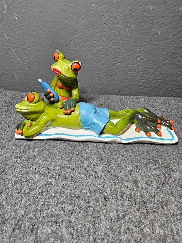 Żaba para na plaży