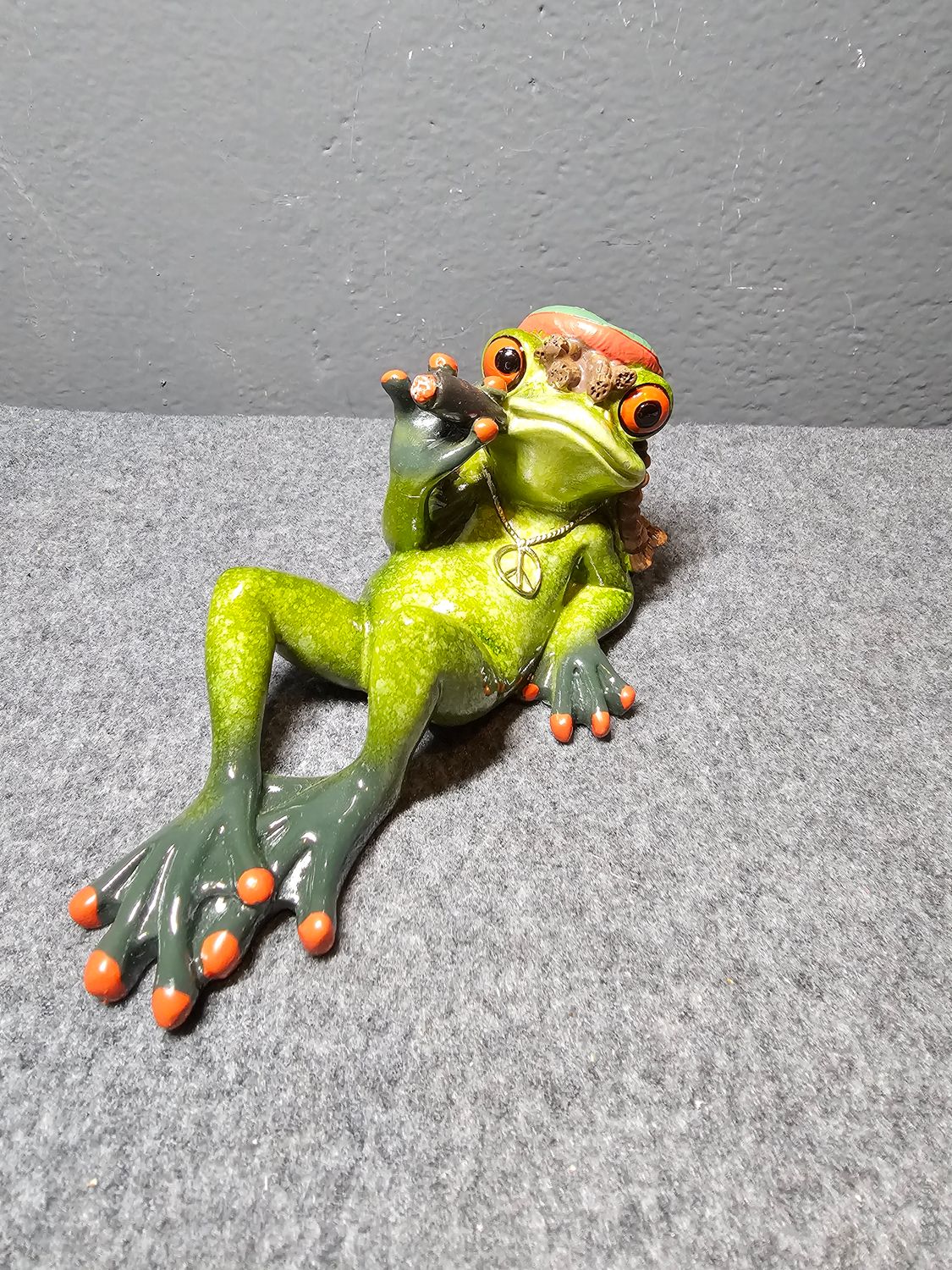 Żaba z cygarem Jamajka