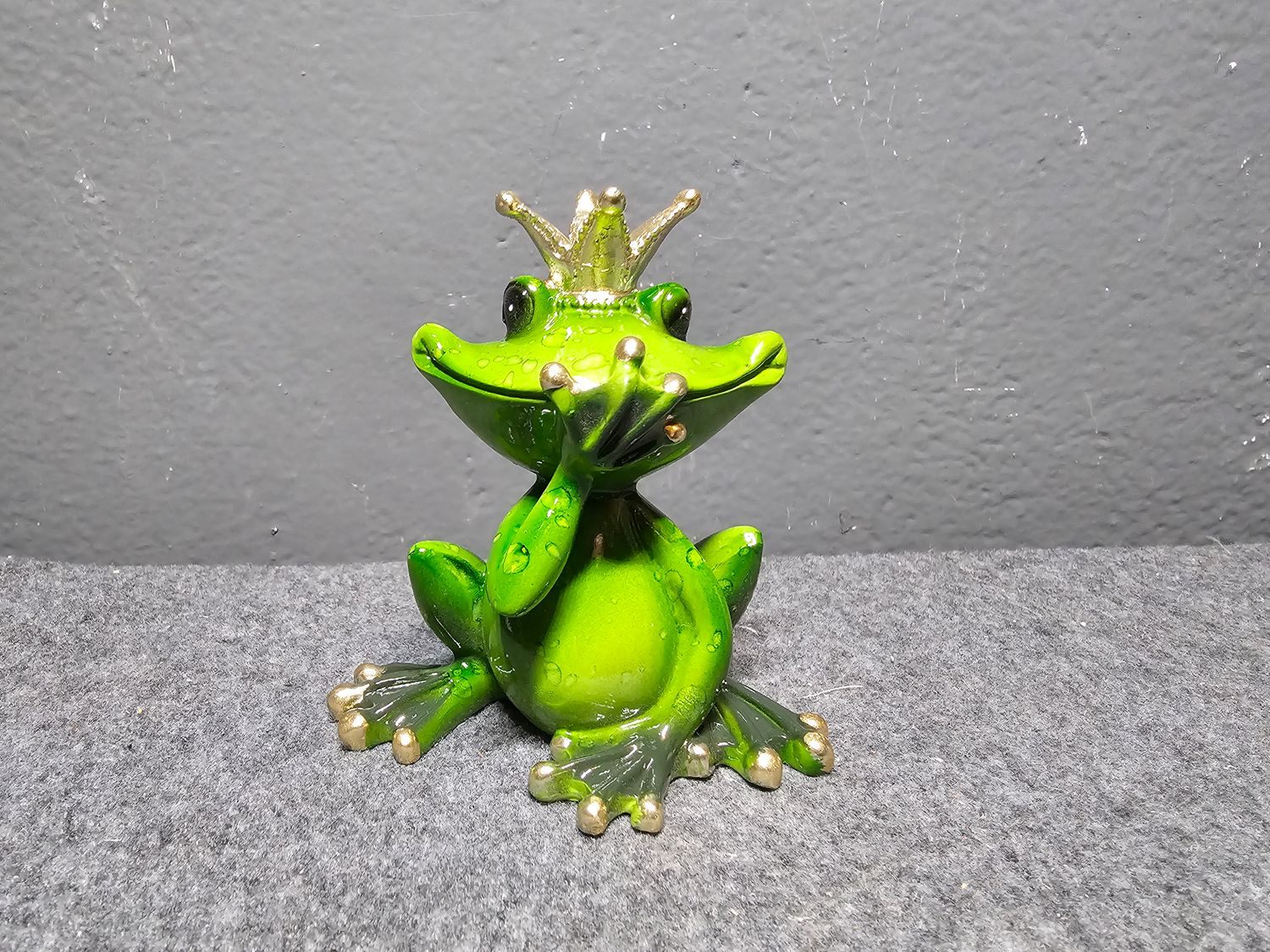 Żaba królowa mała nic nie mówię