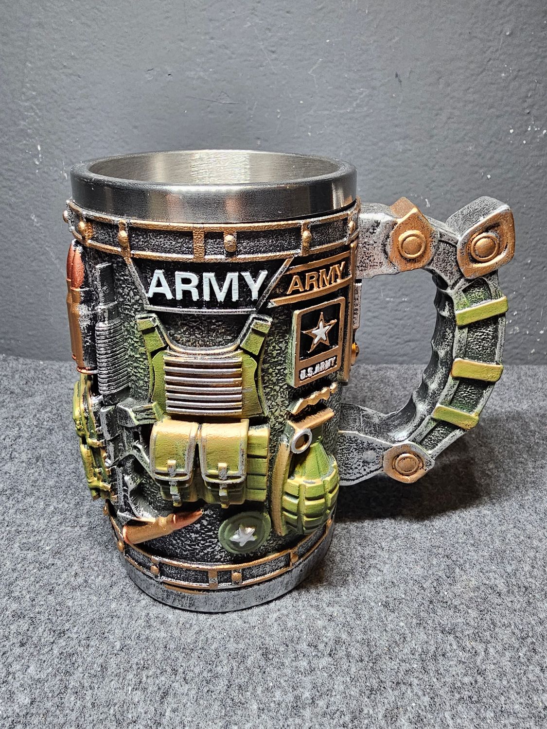 Kubek wojskowy 3D