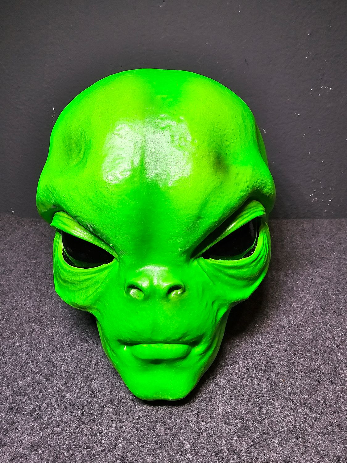 Alien stojak na słuchawki