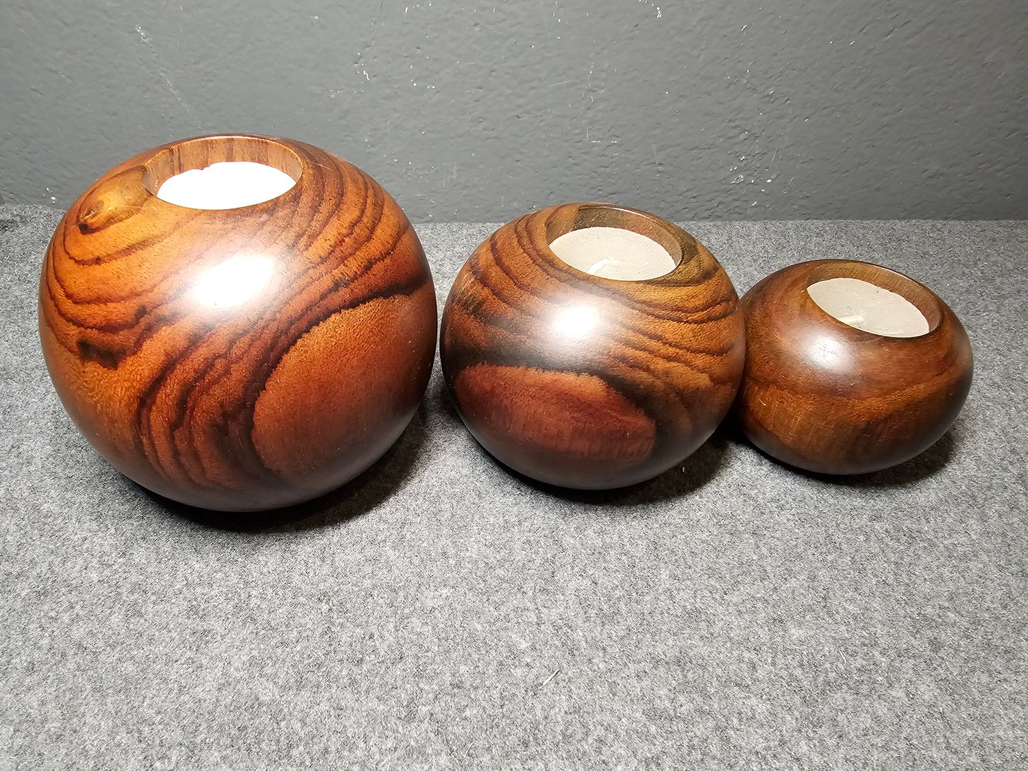 Świecznik drewniane kule zestaw 3 sztuki