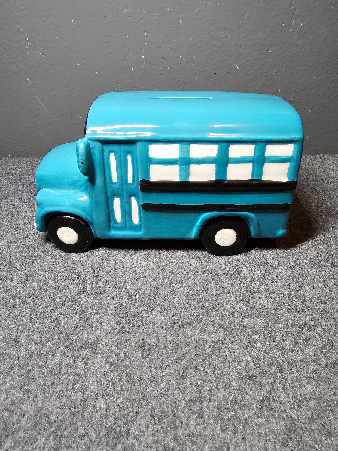 Skarbonka autobus szkolny