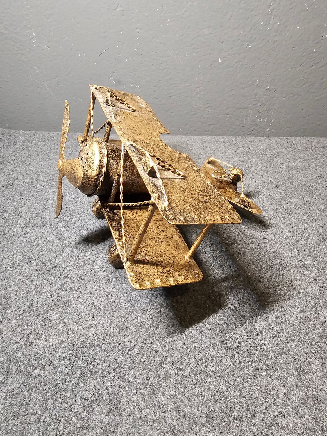 Samolot dwupłatowy dekoracja