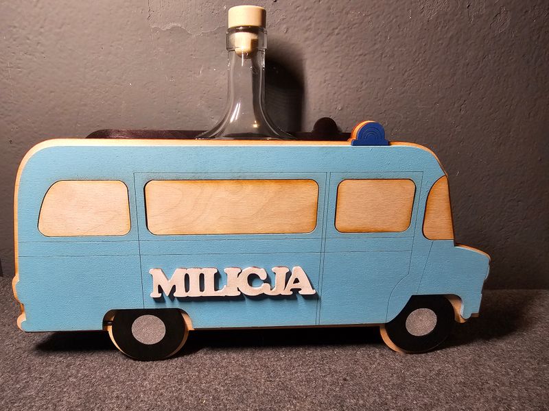 Auto drewniane Nysa karafka