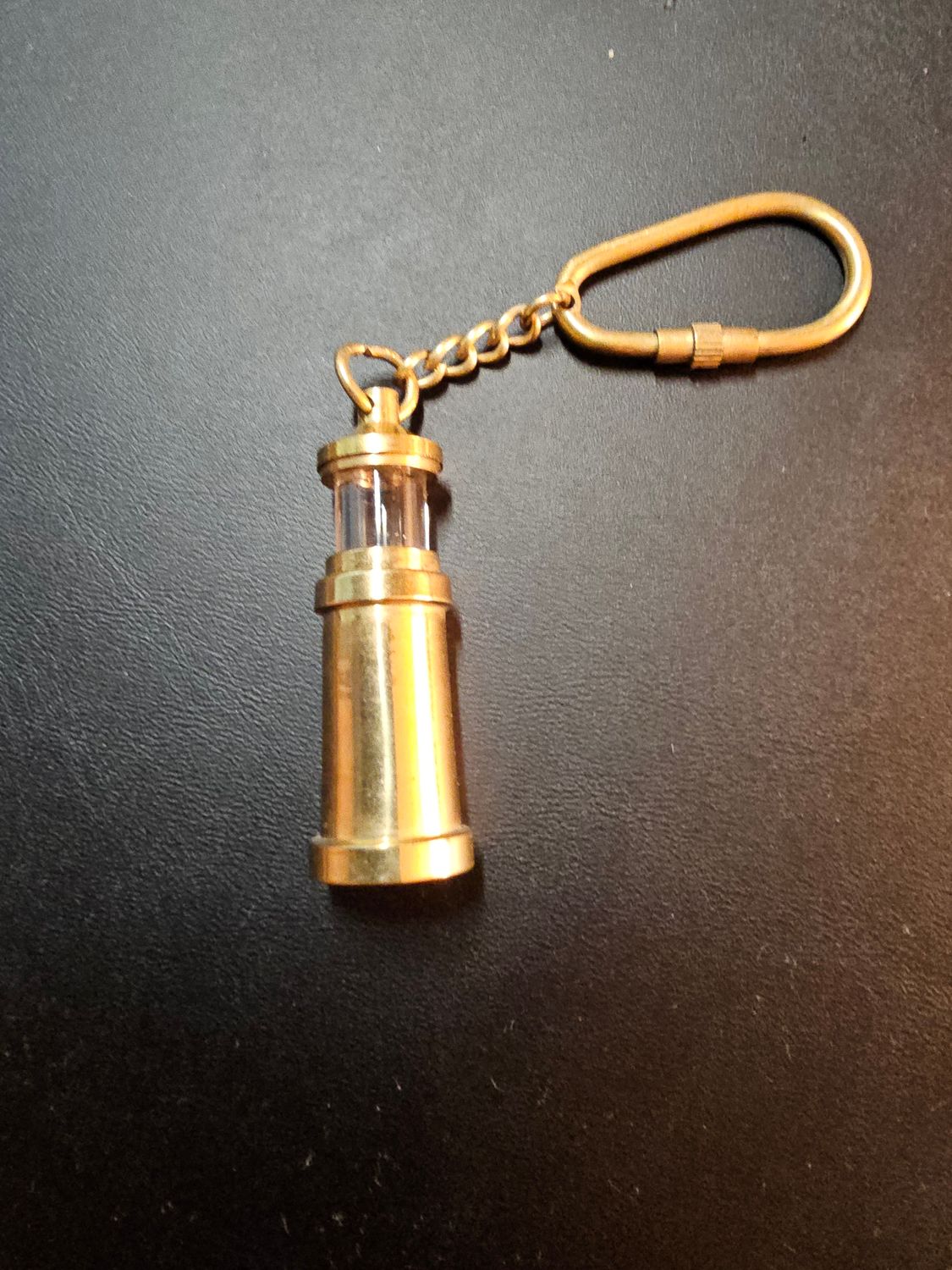 Brelok mosiężny  latarnia